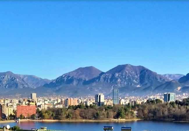Lake View Apartment Тирана Экстерьер фото